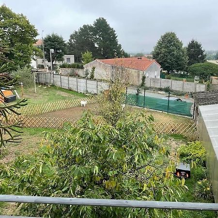 Appartement Chaleureux Au Calme Proche Du Chateau Mauleon Exterior foto