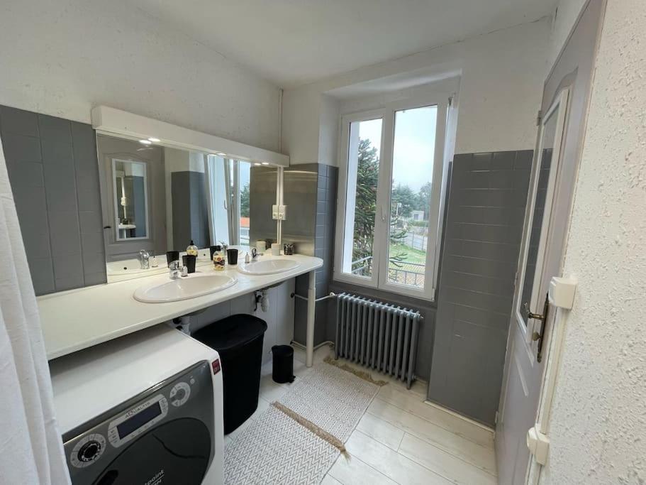 Appartement Chaleureux Au Calme Proche Du Chateau Mauleon Exterior foto
